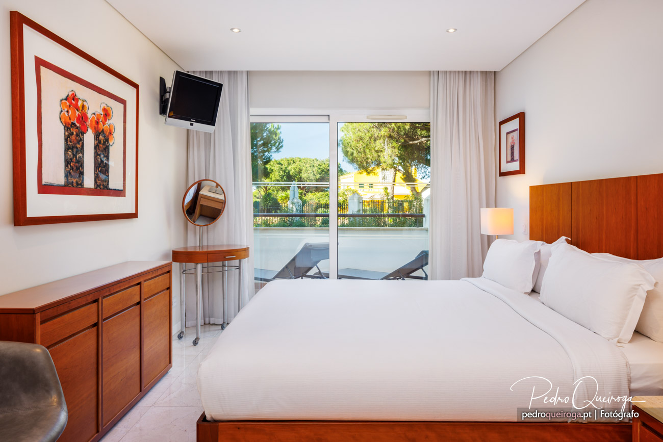 Imagem do quarto de casal do hotel