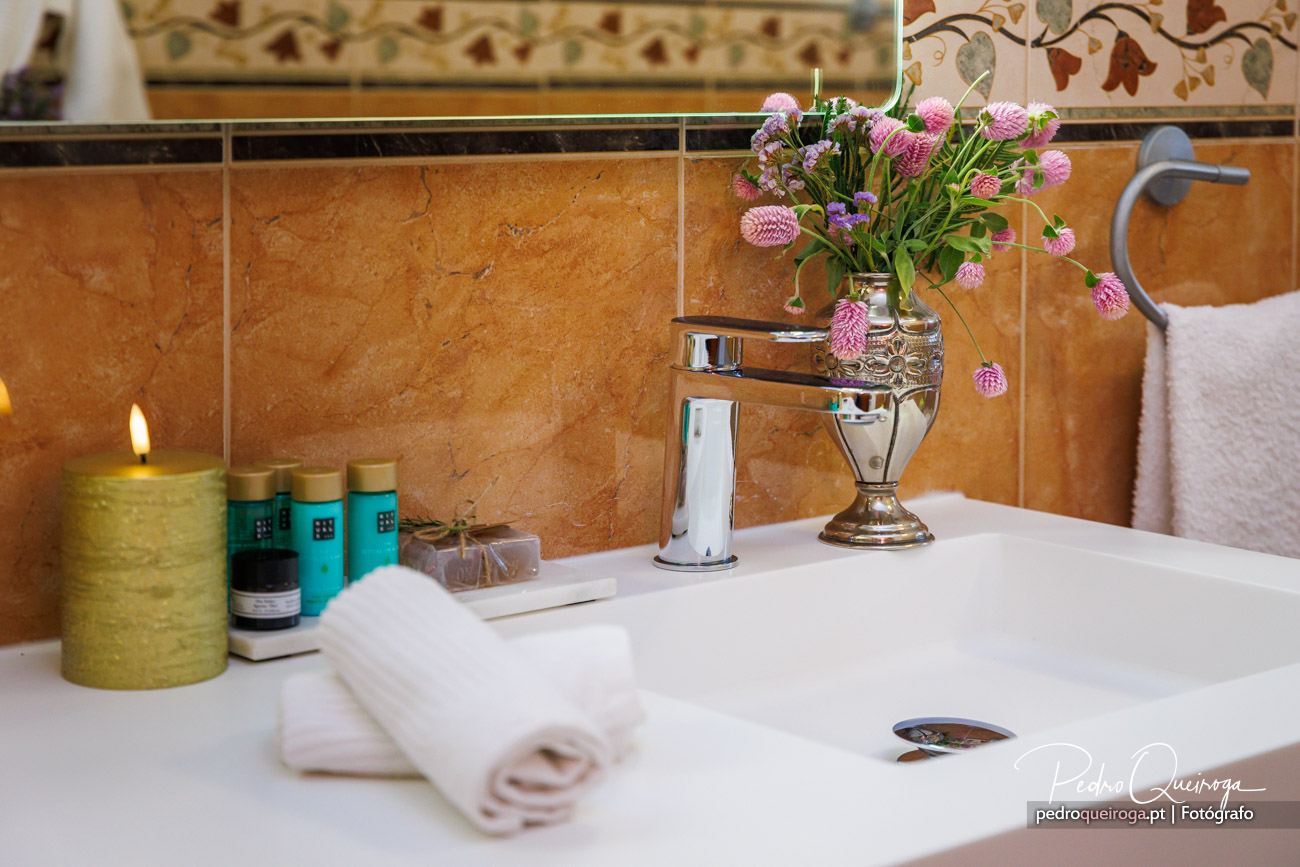 Detalhe do lavatório do WC