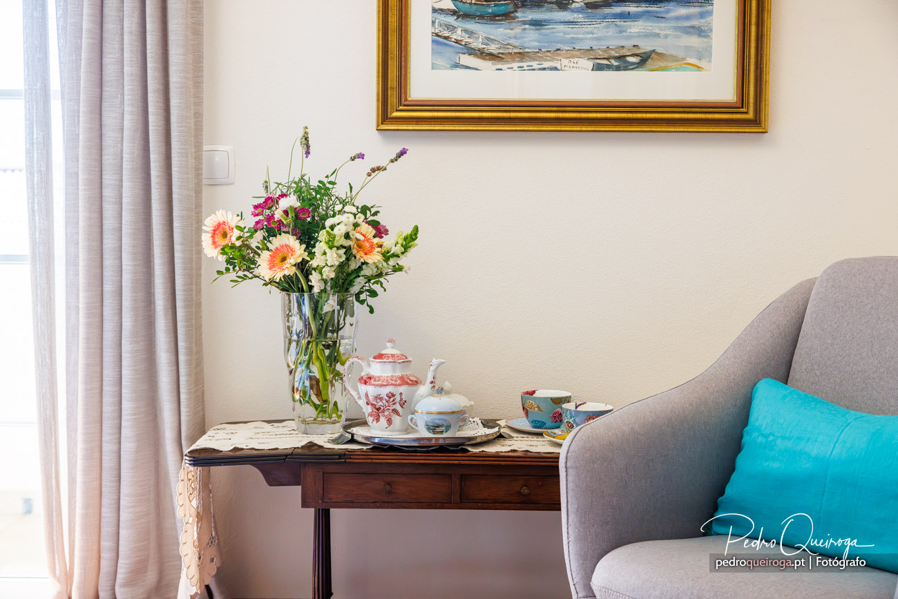 Detalhe fotográfico da decoração da consola