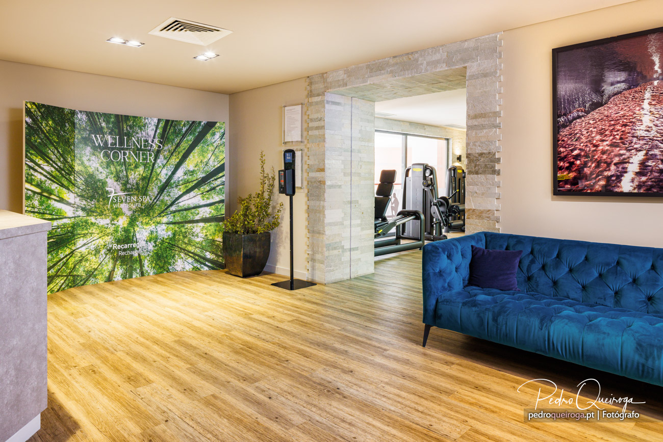 Fotografia da entrada do ginásio